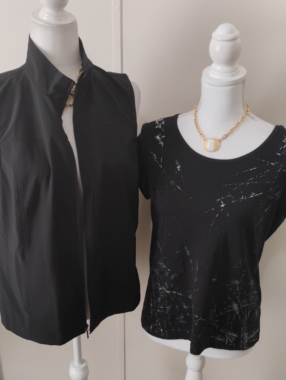 Chico's Black Sleeveless Zip Vest & Black Graphic Short-Sleeve Tee Set